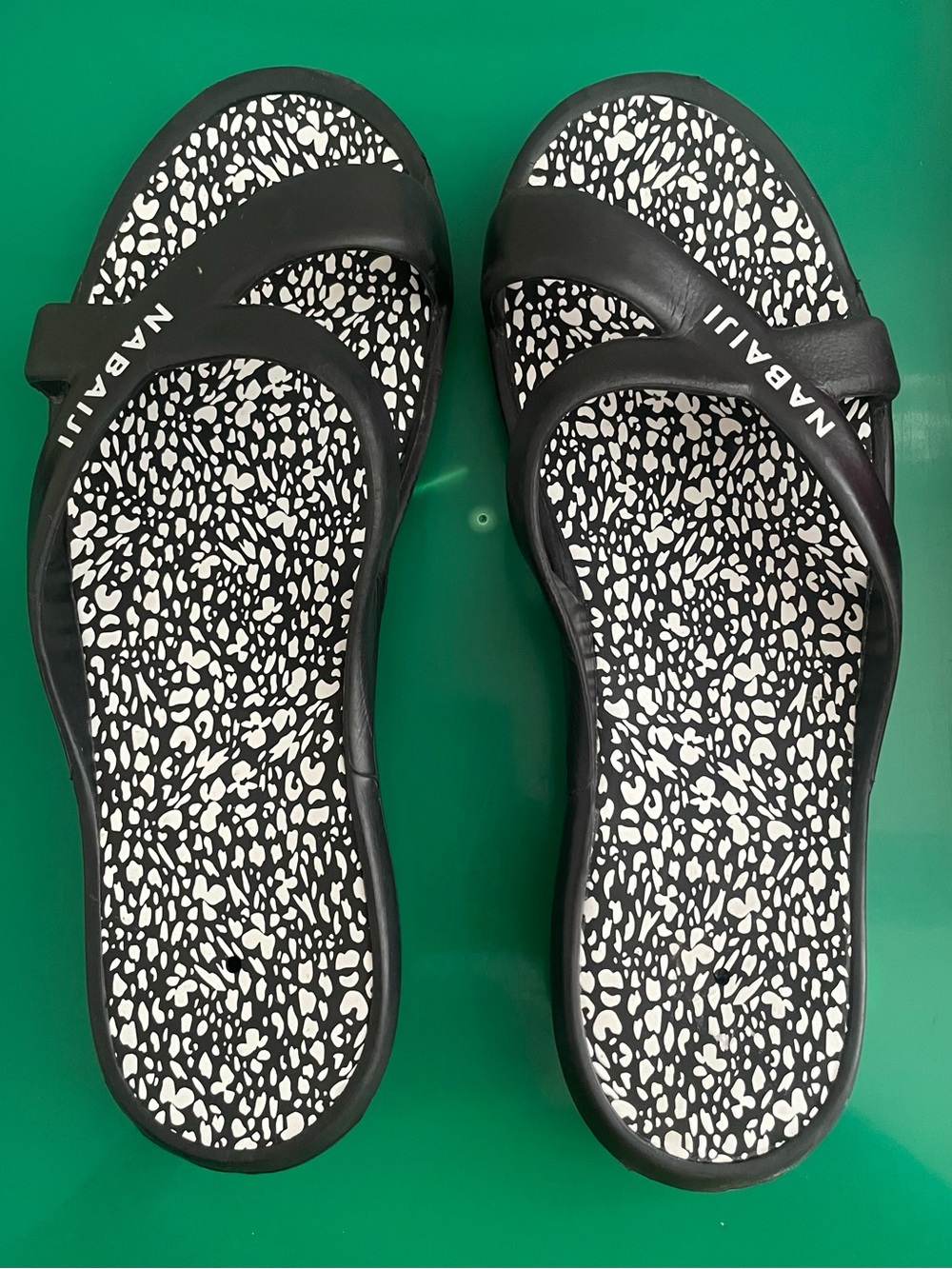 Nabaiji Black Patterned Women's Slide Sandals